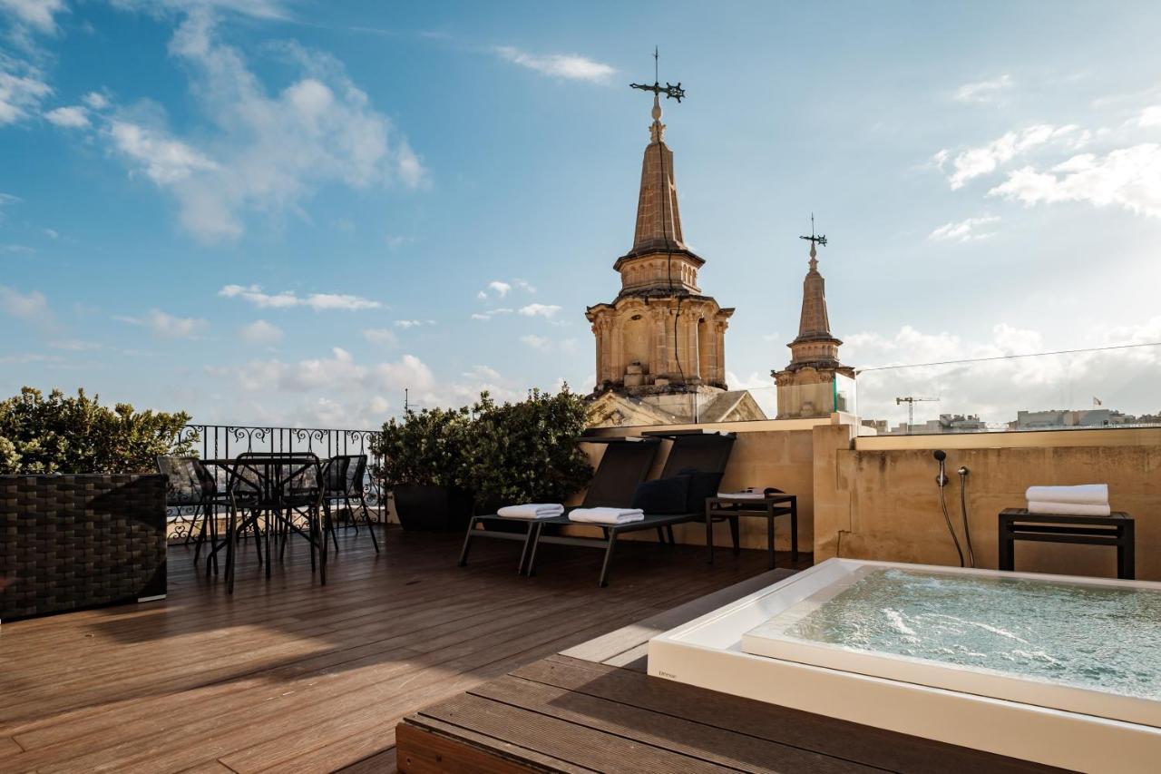 1926 Le Parisot Boutique Suites Valletta Bagian luar foto