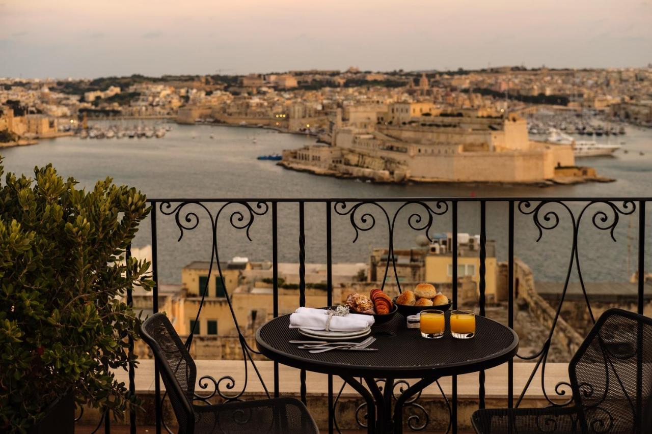 1926 Le Parisot Boutique Suites Valletta Bagian luar foto