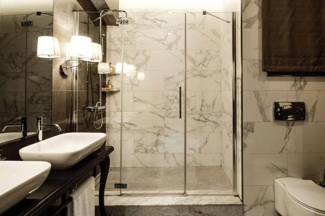 1926 Le Parisot Boutique Suites Valletta Bagian luar foto